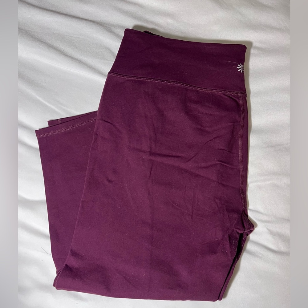 Athleta maroon capri leggings